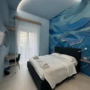Affittacamere Momo, Napoli